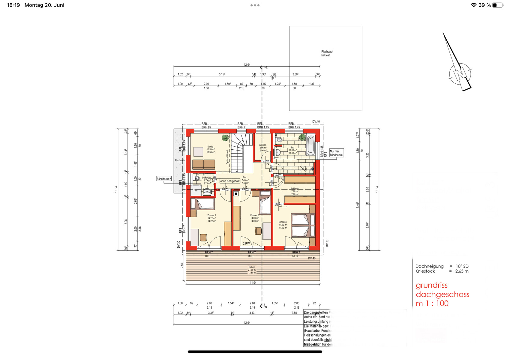 Grundrissplan eines Hauses im Dachgeschoss mit Zimmern, Treppe und Balkon