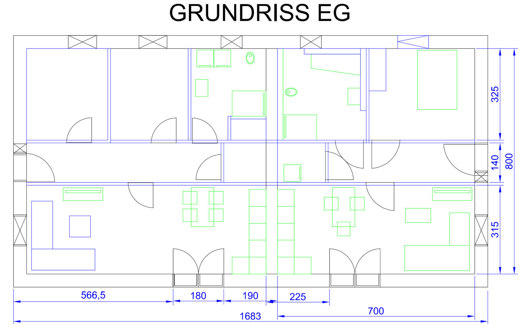 Erdgeschoss Grundriss mit mehreren Räumen, Türen und Möblierung in Blau- und Grünlinien