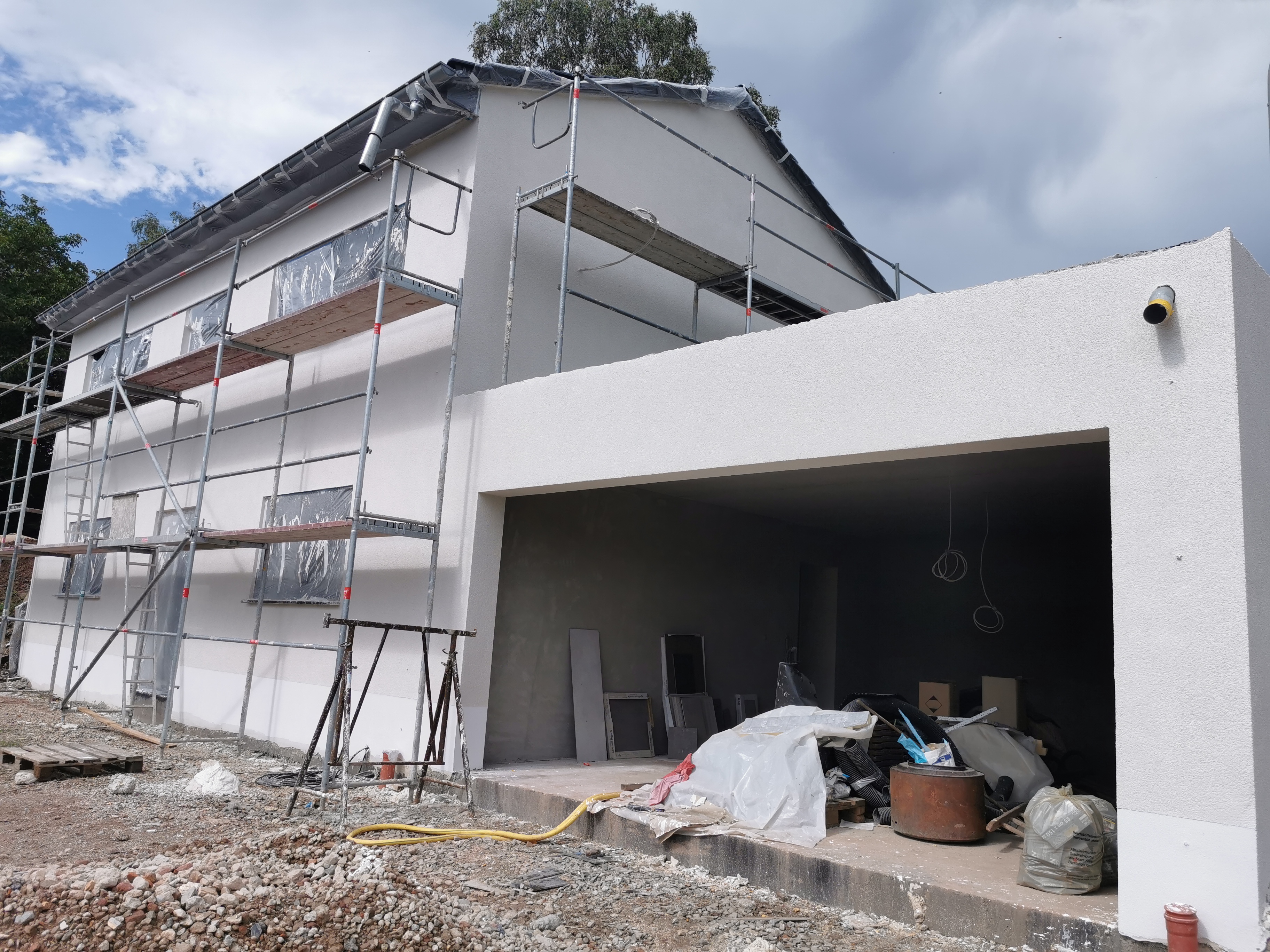 grundriss-einfamilienhaus-130qm-hanggrundstueck-2-geschoss-644444-2.jpg
