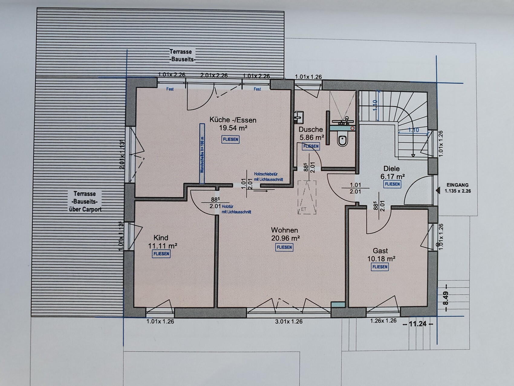 Grundriss eines Hauses mit Küche/Essen, Wohnen, Dusche, Diele, Gast- und Kindzimmer, Terrasse