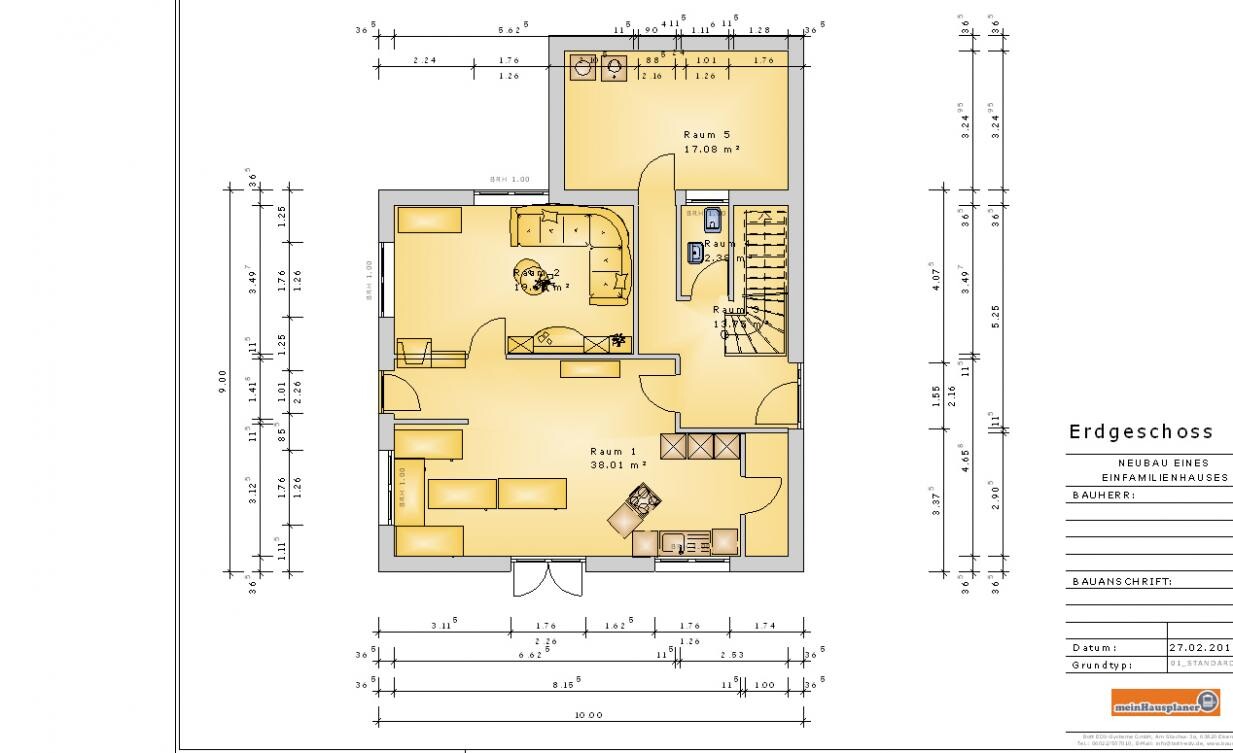Grundriss eines Einfamilienhauses, Erdgeschoss mit Wohnzimmer und Küche (gelb markiert)