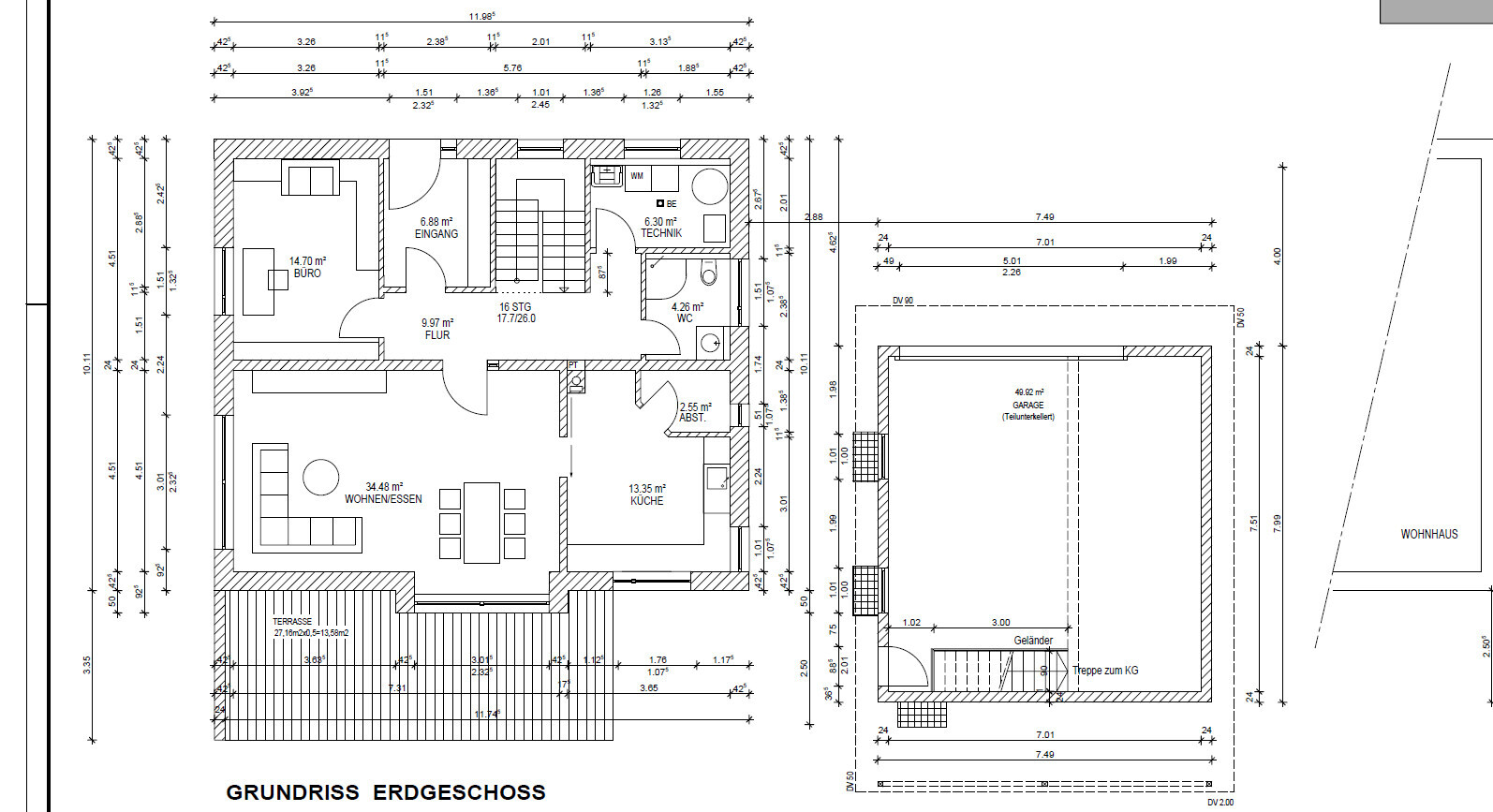 Grundriss Erdgeschoss mit Wohnzimmer, Büro, Küche, Flur und Terrasse.