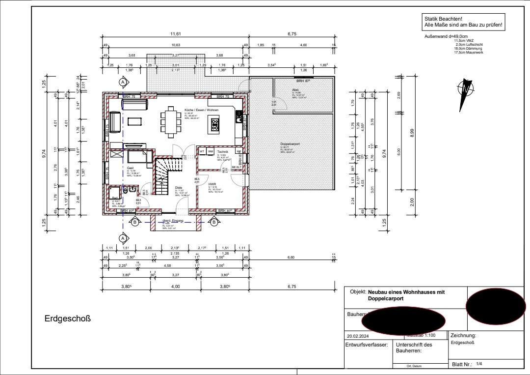 Erdgeschoss-Grundriss eines Hauses mit Eingang, Küche, Wohnzimmer und Garage