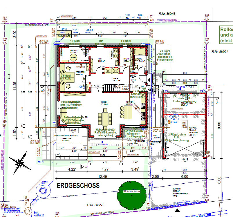 Architekturplan: Grundriss Erdgeschoss eines Hauses mit Zimmern, Möbeln und Maßen.