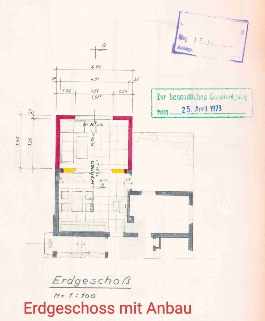 Alter Grundrissplan des Erdgeschosses mit Anbau, Maßangaben und Stempeln