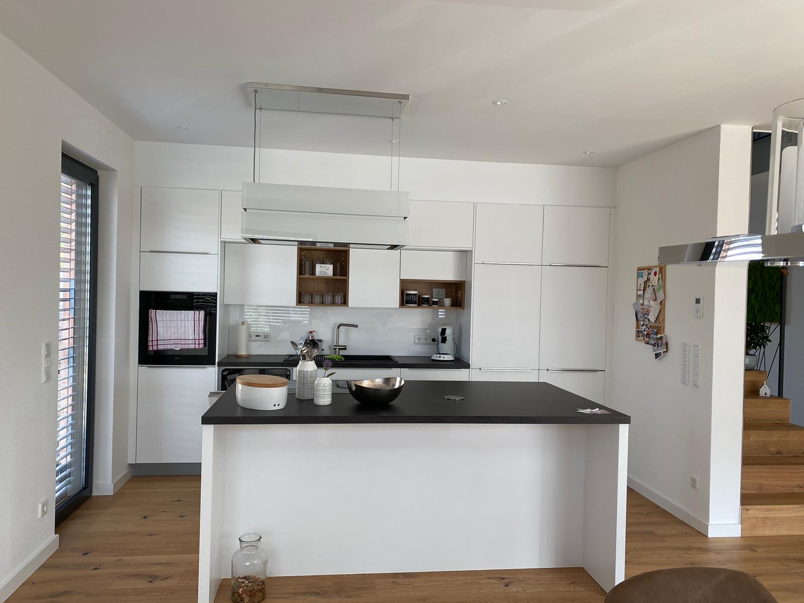 grundriss-fuer-200qm-stadtvilla-wuensche-umsetzbar-418606-1.JPG
