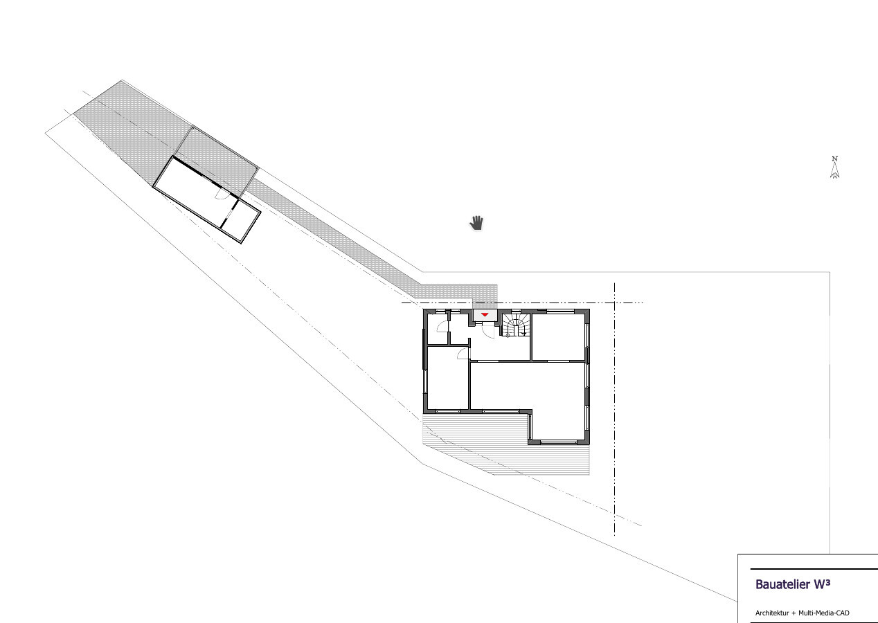 Grundriss und Grundstücksplan eines Hauses auf abschüssigem Gelände