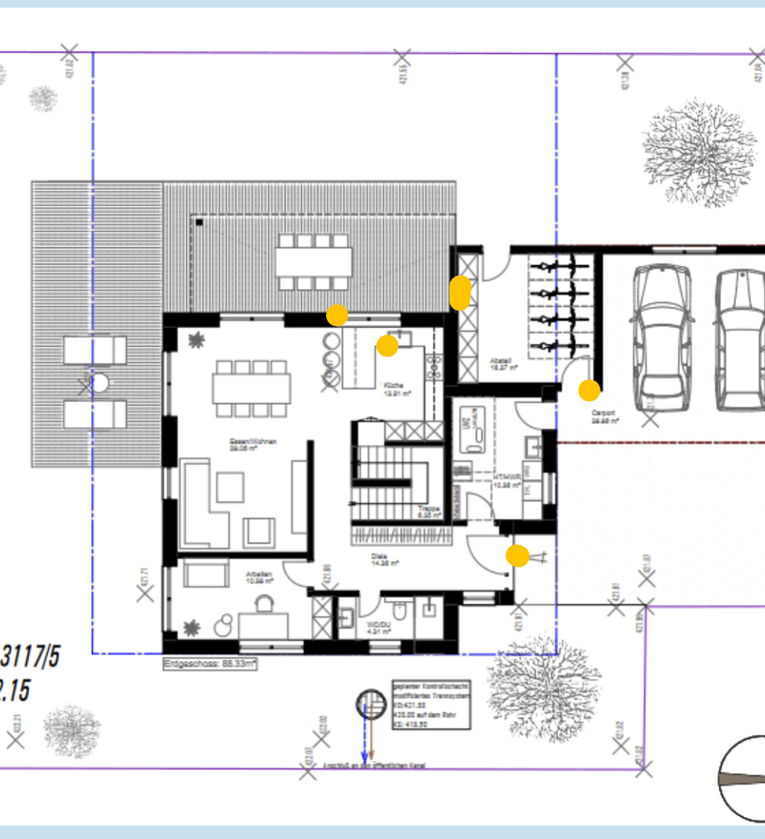 Grundriss des Erdgeschosses mit Wohnzimmer, Küche, Essbereich, Terrasse links und Carport rechts.