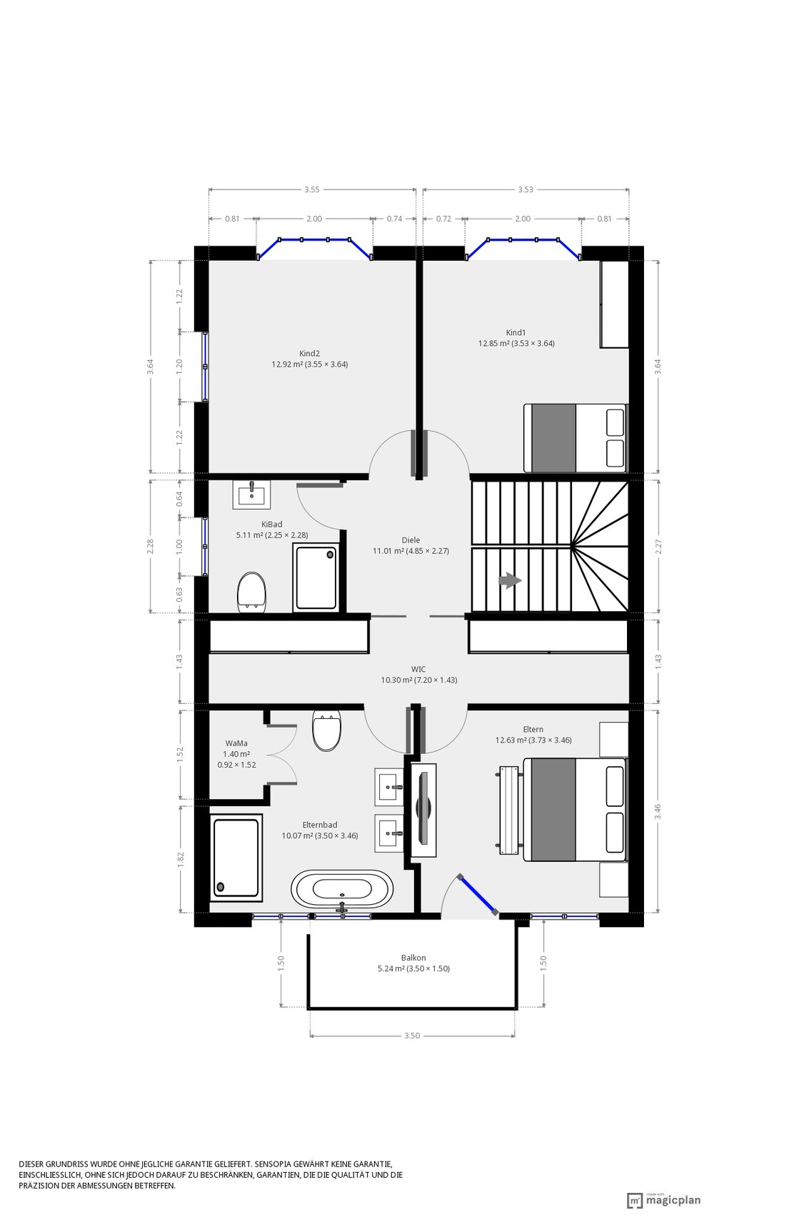Obergeschoss-Grundriss: 2 Kinderzimmer, Elternschlafzimmer, Elternbad, Diele, WIC, Balkon.