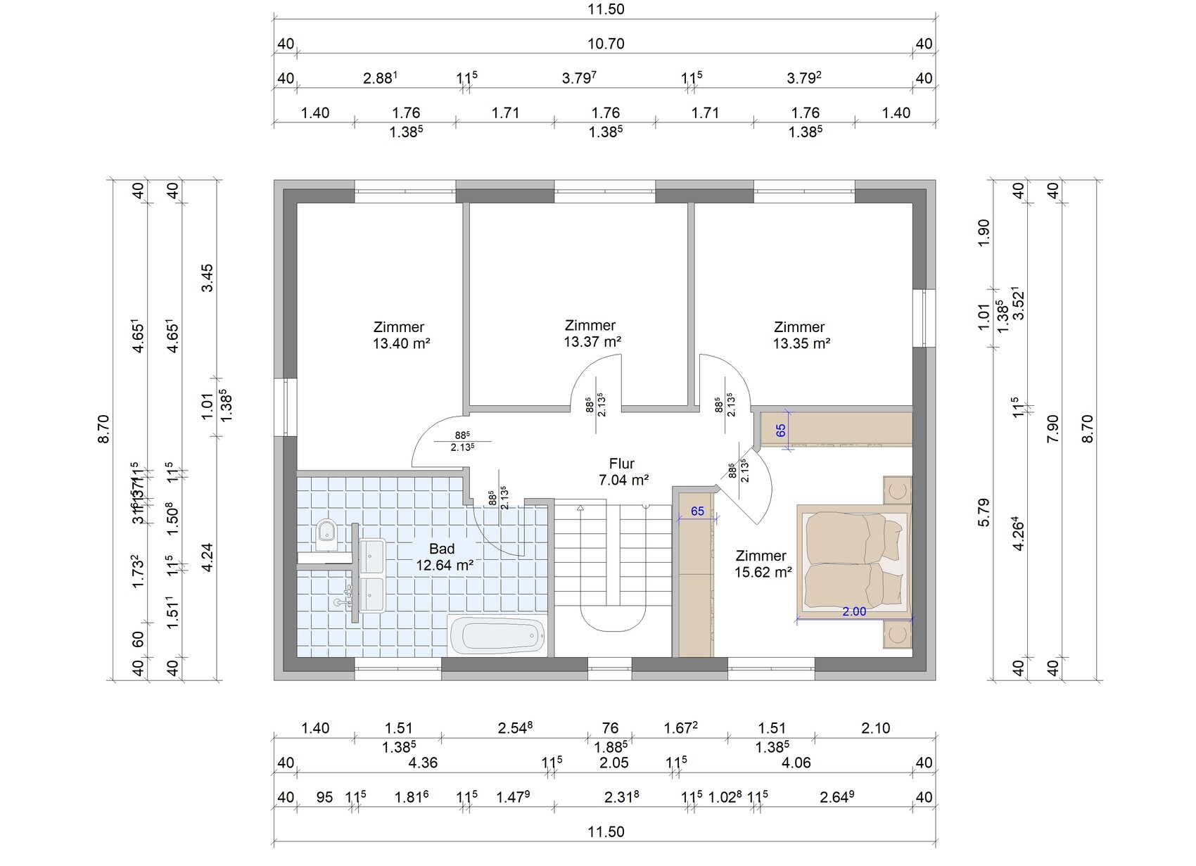 Grundriss eines Hauses mit vier Zimmern, Bad, Flur, Treppenhaus und Schlafzimmer.