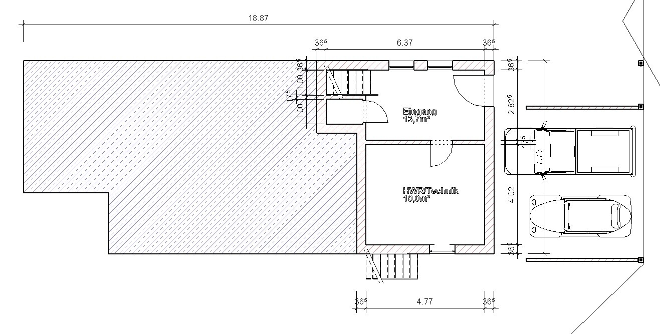 Grundriss eines Hauses mit Eingang, HWR/Technik, Treppe und Garage mit zwei Autos