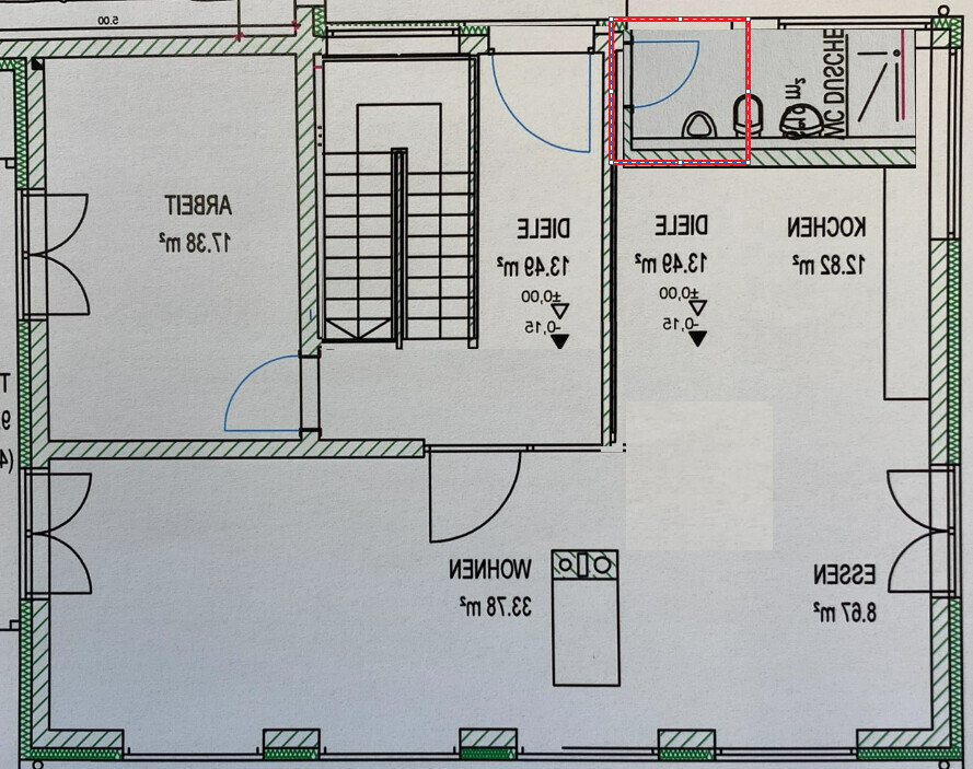 Grundriss eines Hauses: offenes Wohnen/Essen/Kochen, Diele, Treppe; rechts kleines Bad markiert.