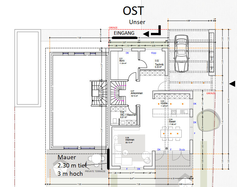Detaillierter Grundriss eines Hauses mit Garage, Eingang und Treppenhaus