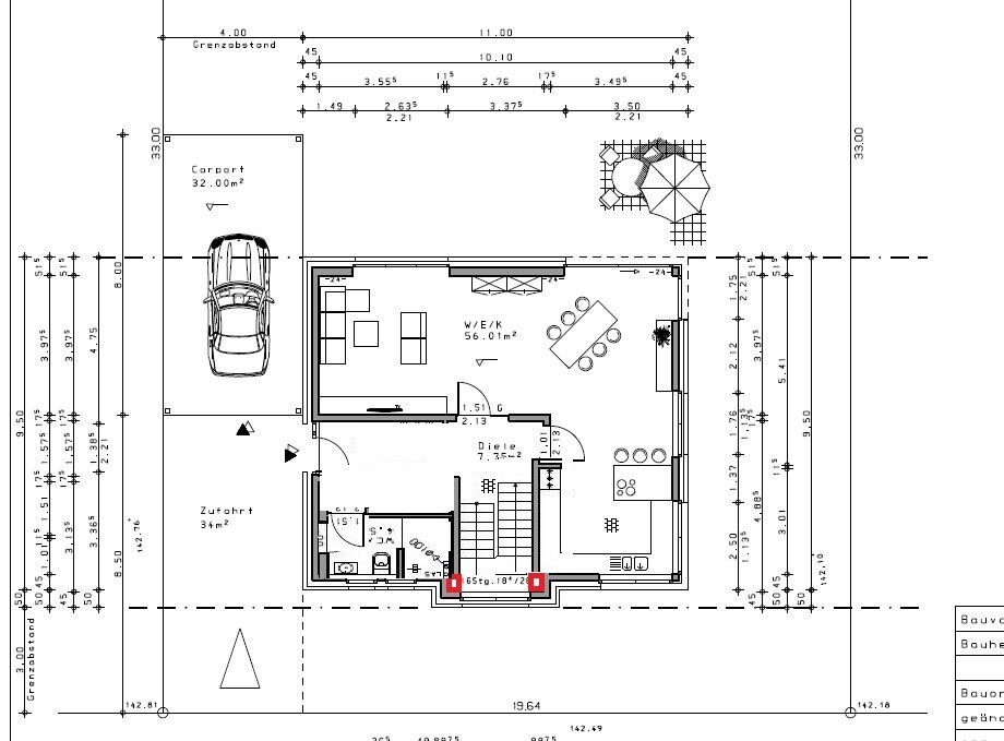 Grundriss eines Hauses: Carport, Zufahrt, offener Wohn-/Ess-/Küchenbereich, Diele.