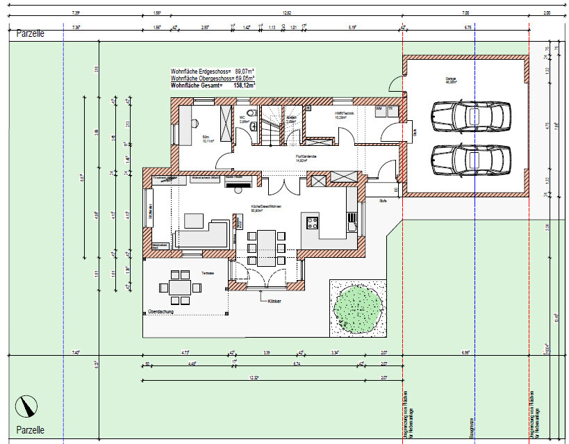 Detaillierter Grundriss eines Einfamilienhauses mit Garage, Terrasse und Garten.