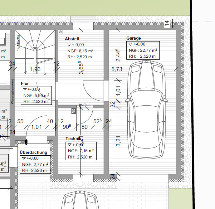 Grundriss eines Gebäudeteils: Garage mit Auto, Technikraum, Abstellraum, Flur und Überdachung.