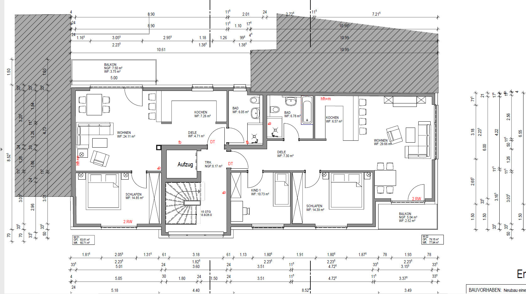Etagenplan eines Mehrfamilienhauses: Wohnungen, Küche, Wohnzimmer, Bad, Schlafzimmer, Balkon, Aufzug