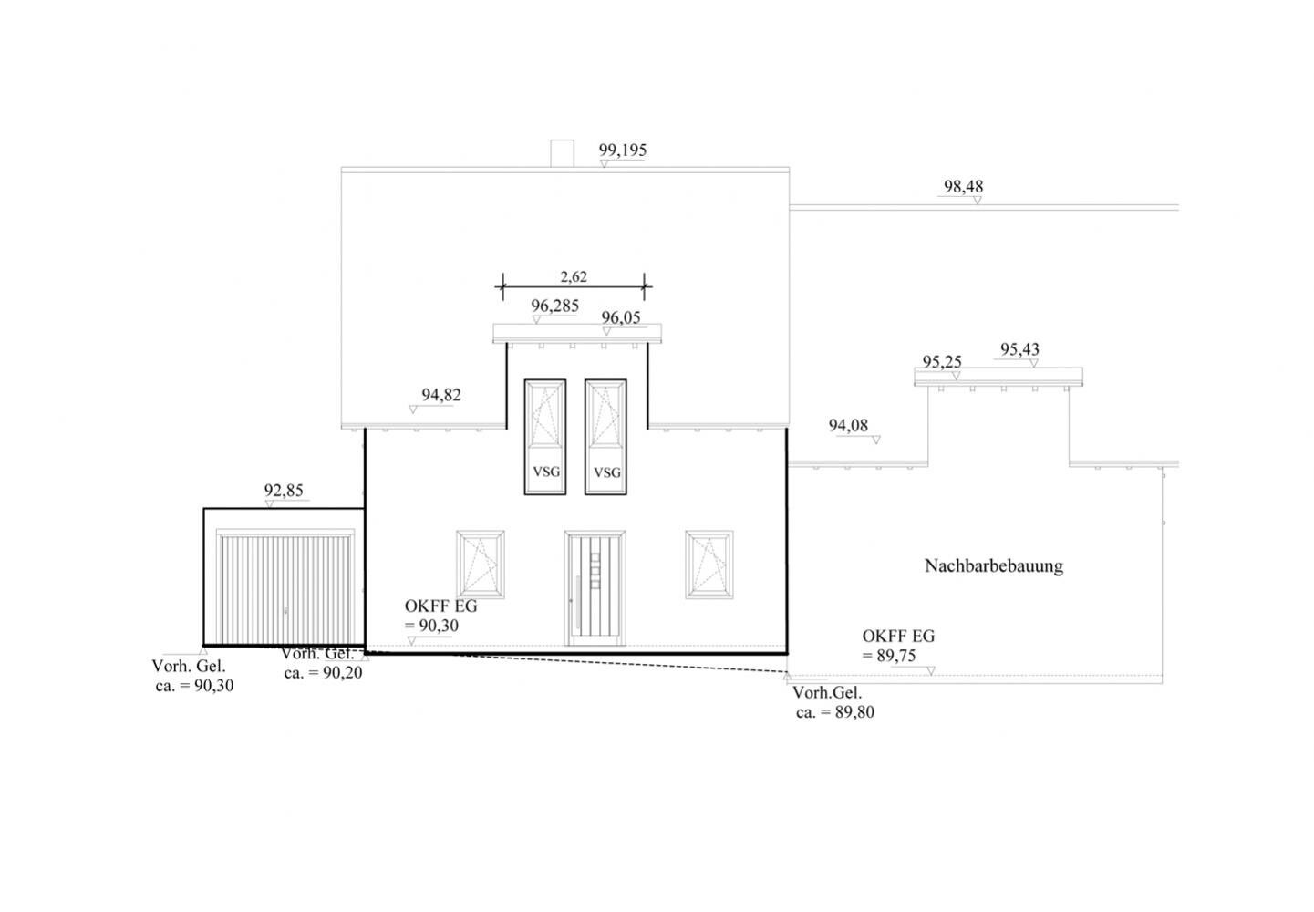 2D-Hausgrundriss mit Eingang, Garage, Nebengebäude und Maßangaben