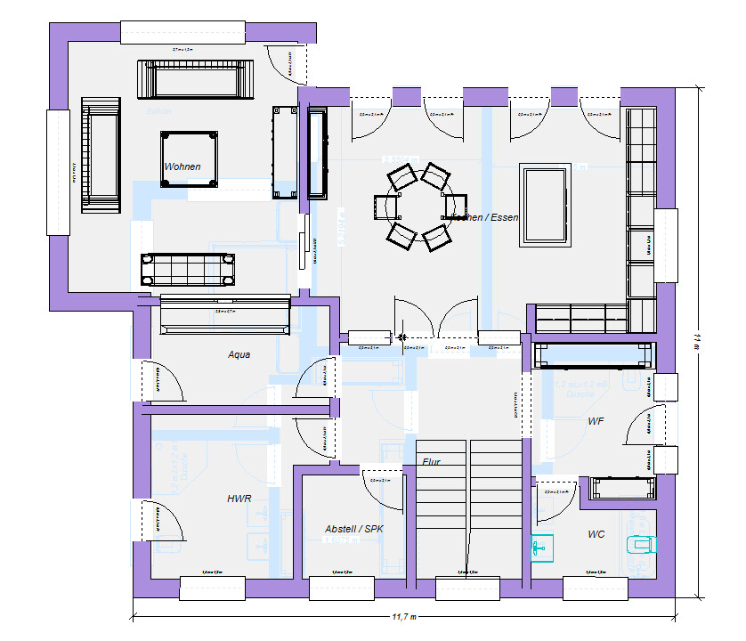 Grundriss eines Hauses mit Wohn- und Essbereich, Küche, Flur, HWR, Abstellraum und WC.