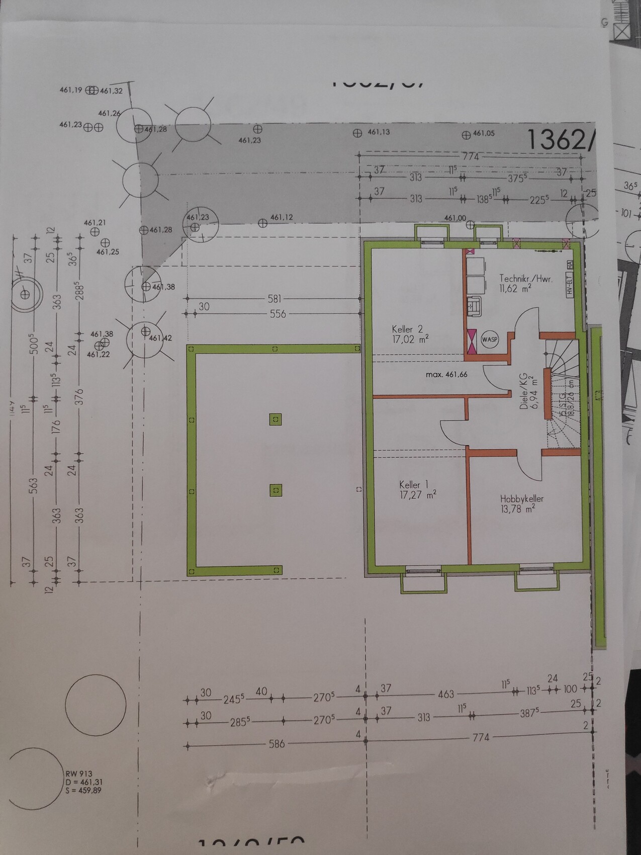 Grundriss Kellergeschoss: Keller 1, Keller 2, Hobbykeller, Technik/Hwr; grüne Außenwand.