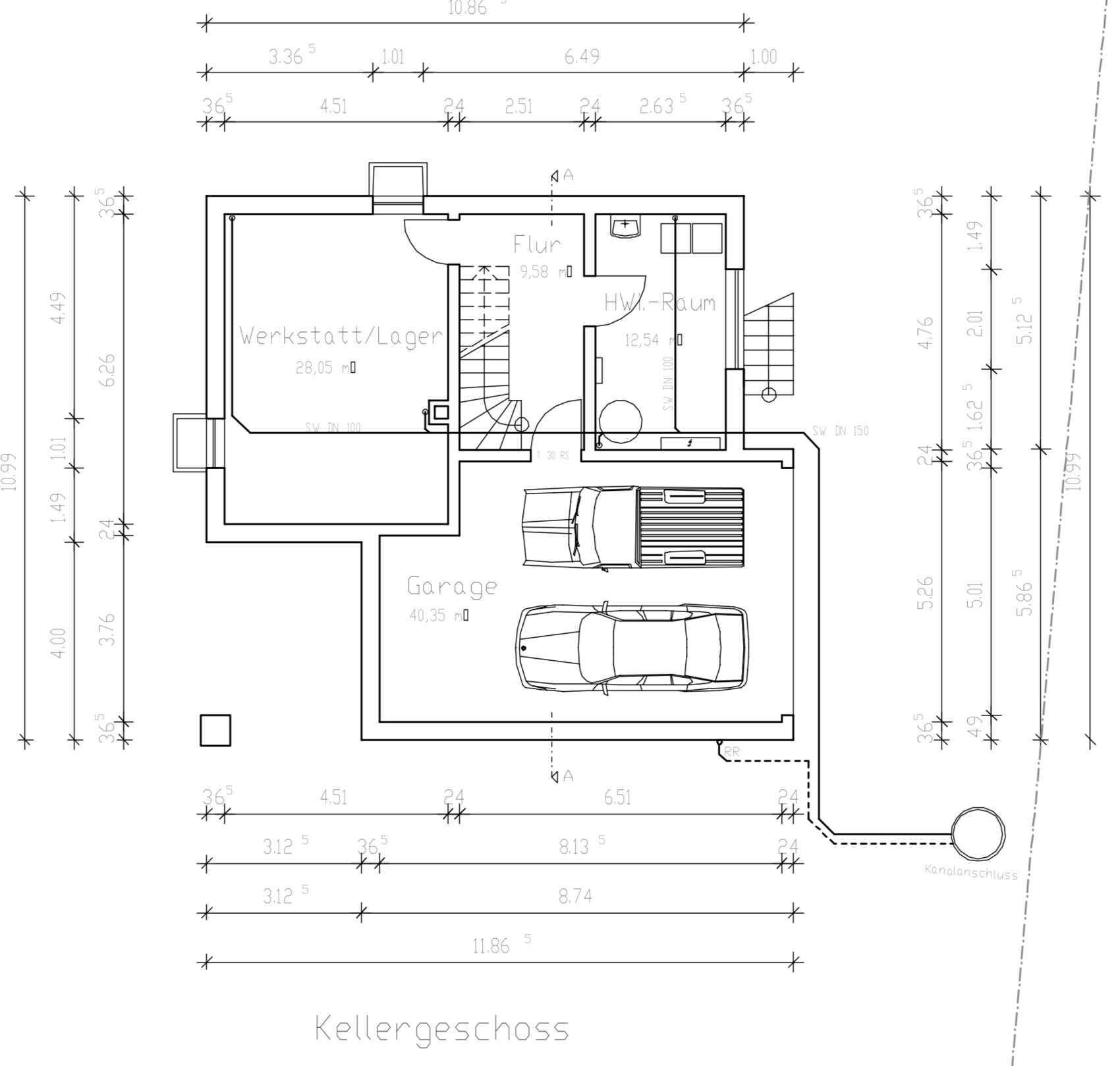 Kellergeschoss-Plan: Garage mit zwei Autos, Werkstatt/Lager, Flur, HW-Raum, Treppen.