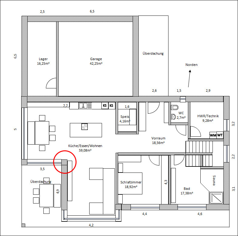 Grundriss: Küche/Essen/Wohnen, Schlafzimmer und Bad, Vorraum, Garage, Lager, WC, HWR.