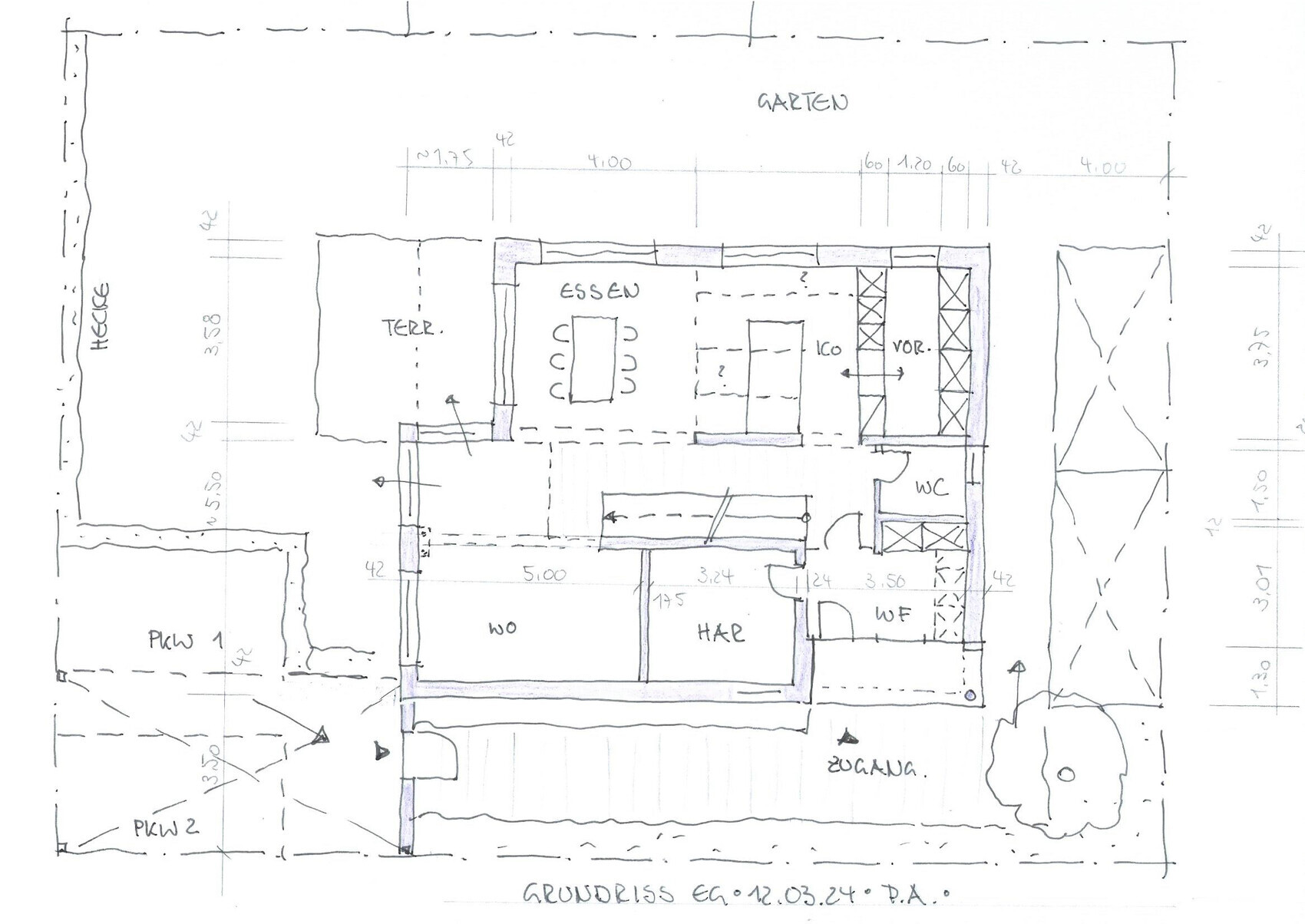 Handgezeichnete Haus-Grundriss-Skizze mit Esszimmer, Terrasse, WC und Garten.