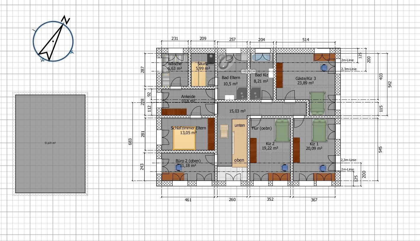 Grundriss eines Hauses mit Elternschlafzimmer, drei Kinderzimmer, Bad, Flur, Büro und Garage.