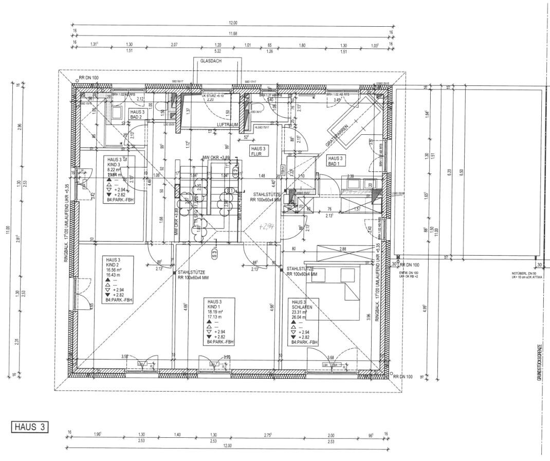 Grundriss eines Hauses mit mehreren Zimmern, Türen und Maßlinien (HAUS 3).