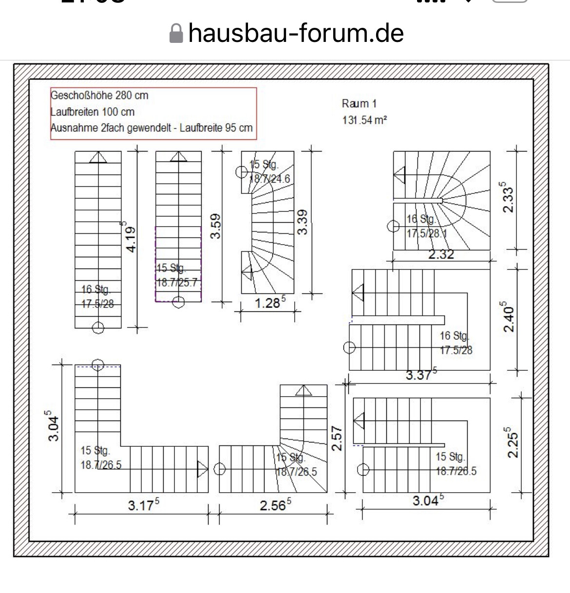 Grundriss eines Gebäudes mit Treppenläufen, Maßangaben und Raum 1 (131,54 m²).
