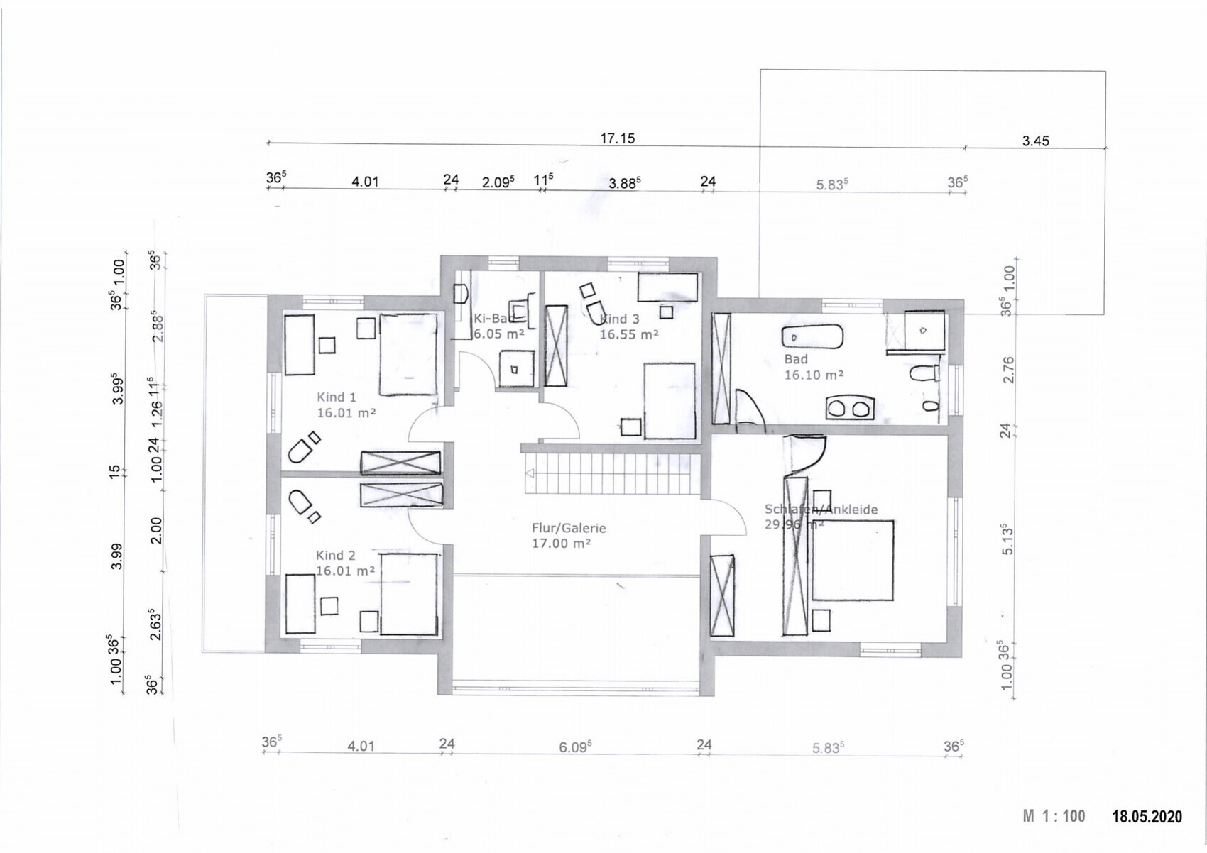 Grundriss eines Hauses: drei Kinderzimmer, Schlafzimmer mit Ankleide, zwei Bäder, Flur/Galerie.
