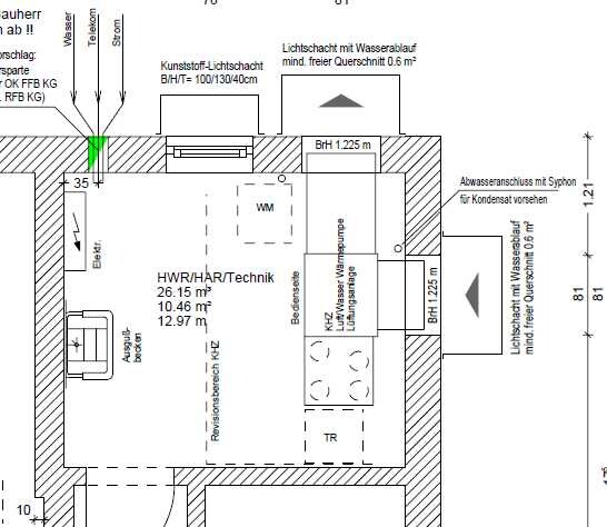 2D-Grundriss eines Hauses mit HWR/Technikraum, Treppen und Türen, Maßangaben.
