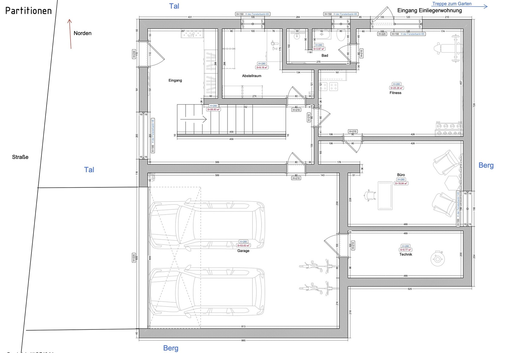 Grundriss eines Hauses mit Eingangsbereich, Garage, Büro, Technik, Fitness, Bad und Abstellraum