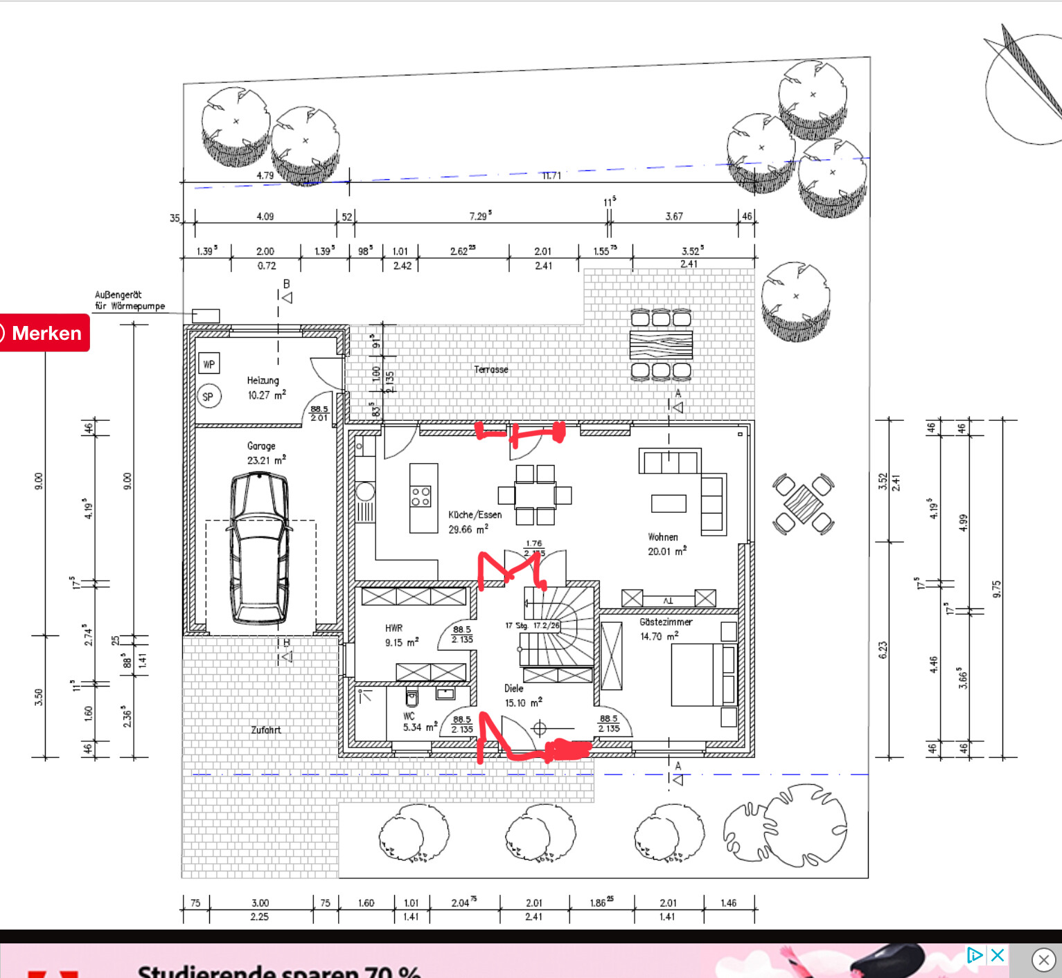 Grundriss eines Hauses: Garage mit Auto, Küche/Essen, Wohnzimmer, Gästezimmer, Terrasse und Garten.