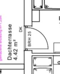 2D-Grundrissplan mit Dachterrasse und angrenzenden Räumen im Haus