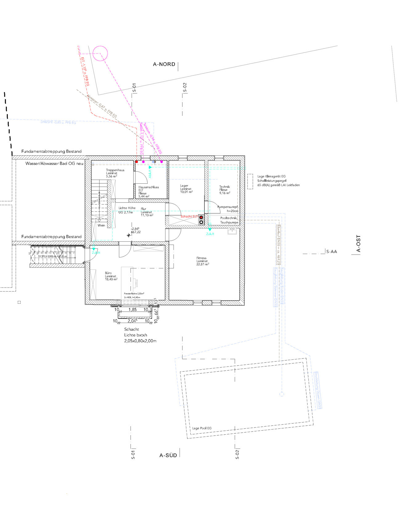 Grundrissplan eines Hauses mit Treppen, Zimmern, Bad und Technikraum