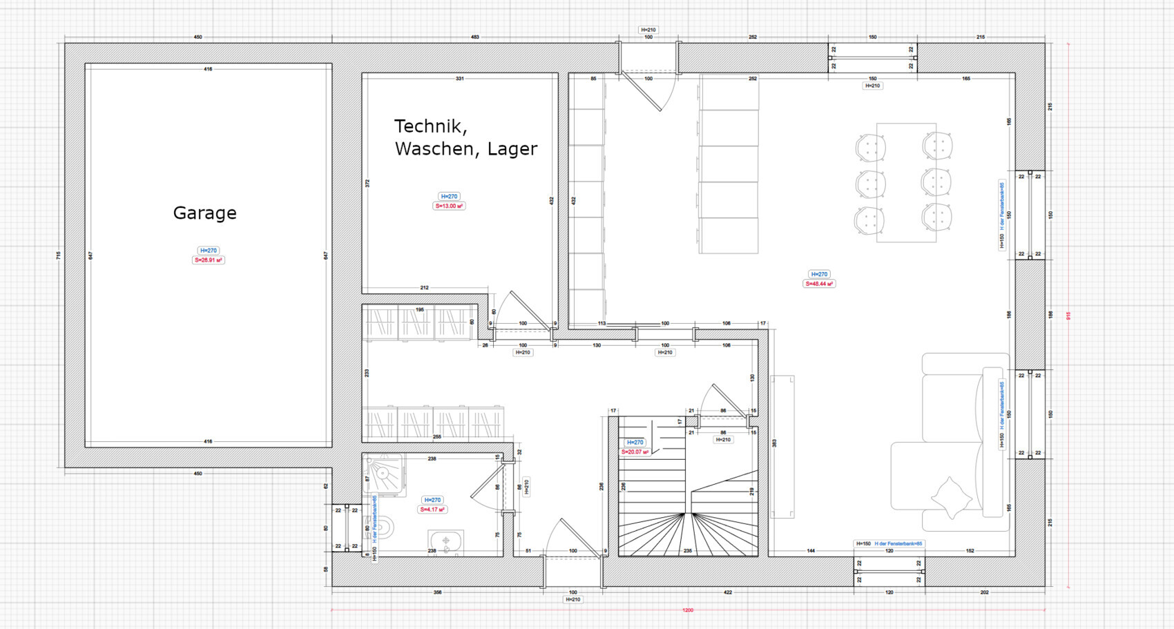 Grundrissplan eines Hauses mit Garage, Technikraum und Wohnbereich