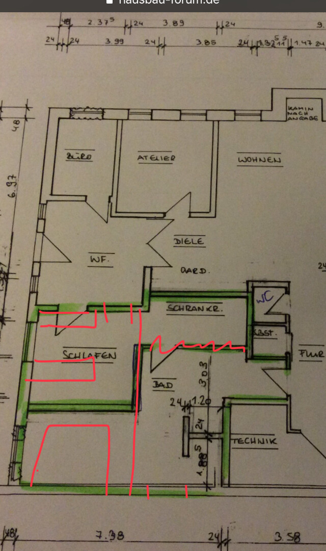 Grundriss eines Wohnungsplans mit Bereichen: Schlafen, Atelier, Wohnen, Diele, Bad, Technik.