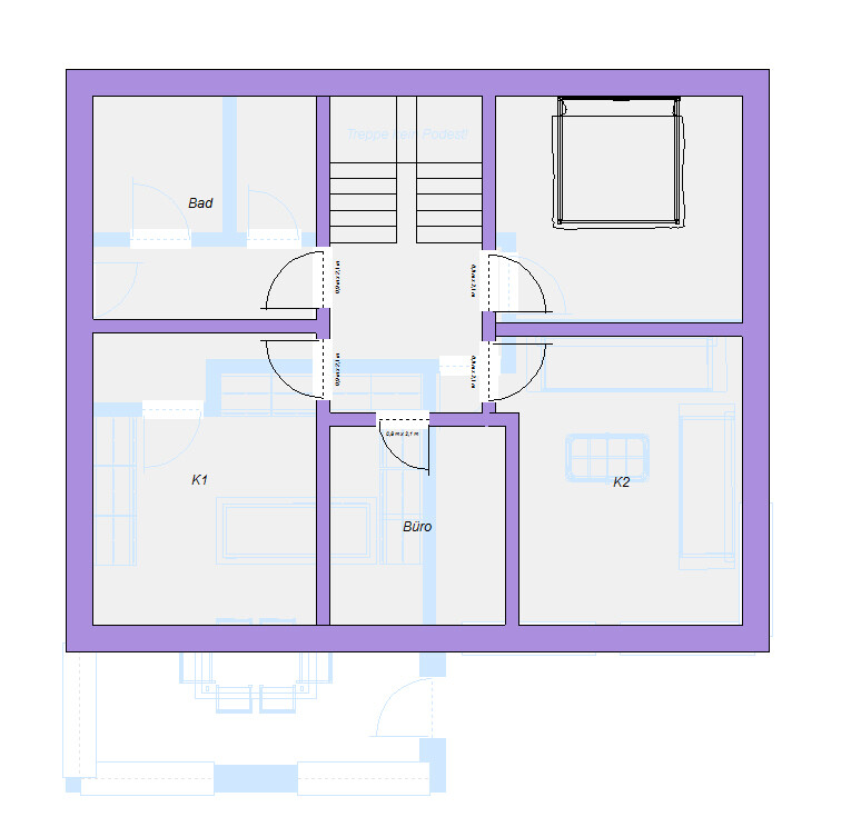 Grundriss eines Hauses: Bad, Büro, K1, K2, Zentralflur, Treppenhaus.