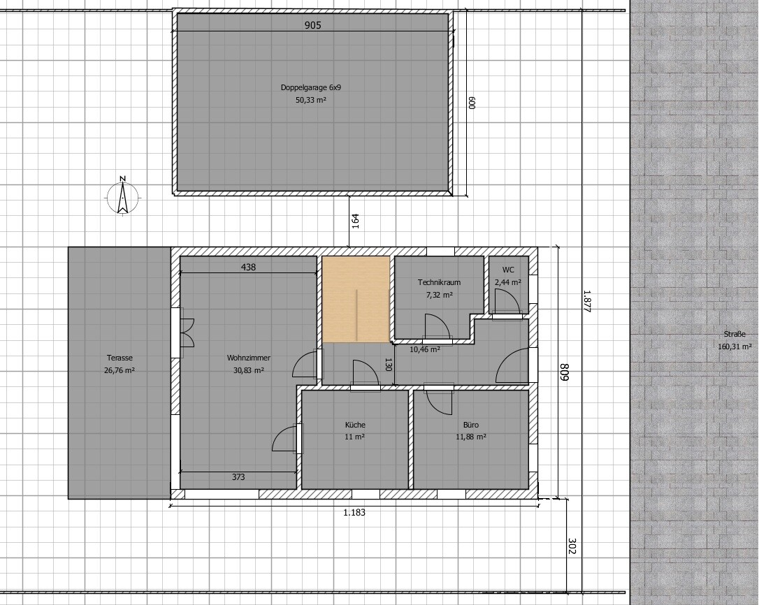 Grundrissplan eines Hauses mit Wohnzimmer, Küche, Büro, Terrasse und Nebenräumen