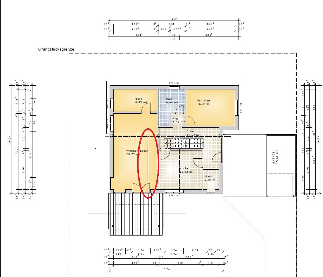 Grundriss eines Hauses mit Wohn-/Essbereich, Küche, Büro, Bad, Schlafen, Diele und Garage.