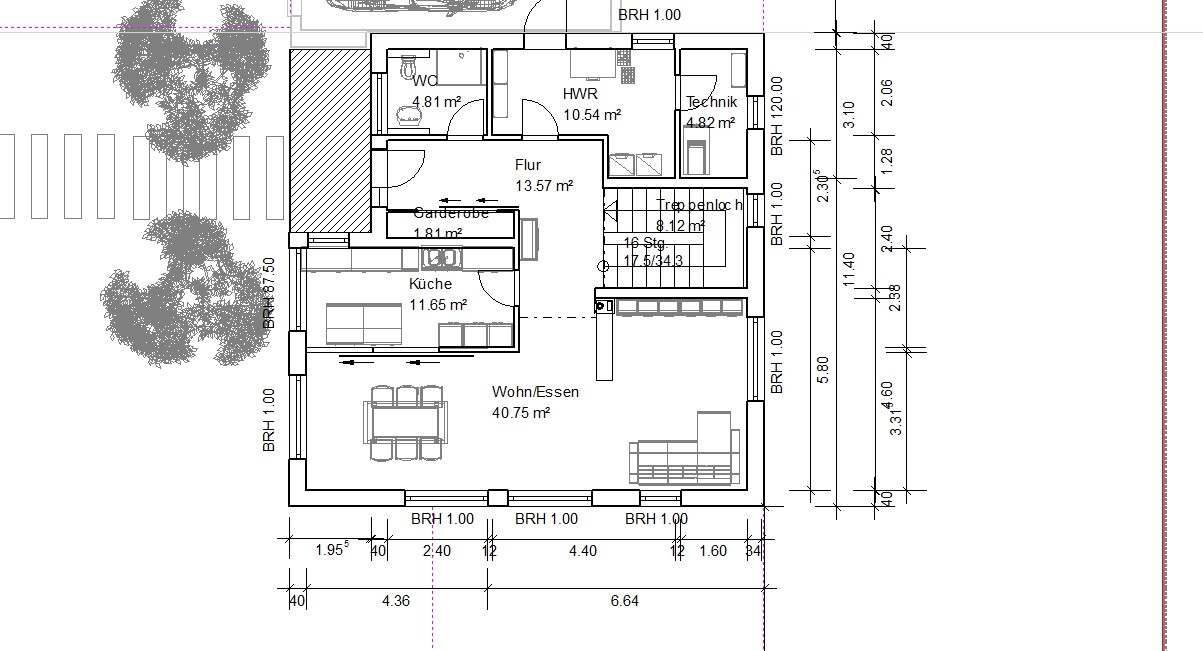 Grundriss eines Hauses: Küche, Wohn-/Essbereich, Flur, HWR, Technik, Treppe, Außenbereich.