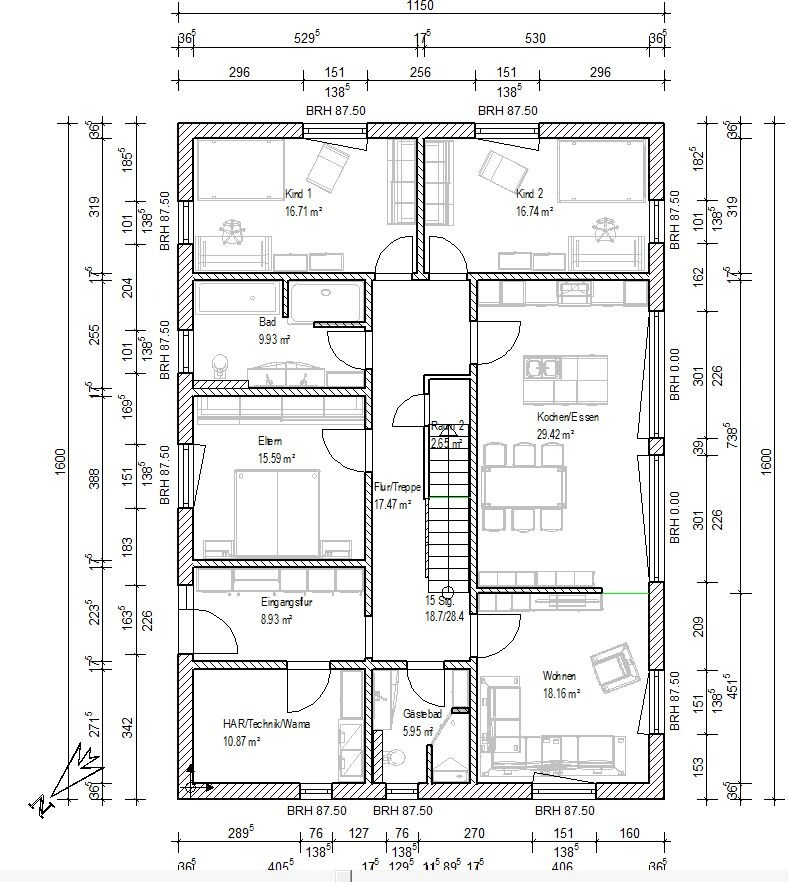 Grundriss eines Hauses mit Flur/Treppe, Eltern, Kinder, Küche/Essen, Wohnen, Bad, HAR, Eingang.