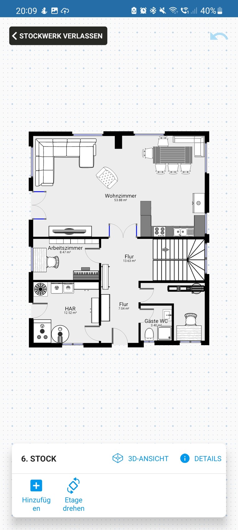 Grundriss des 6. Stock: Wohnzimmer mit Essbereich, Küche, Arbeitszimmer, HAR, Flur, Gäste-WC.