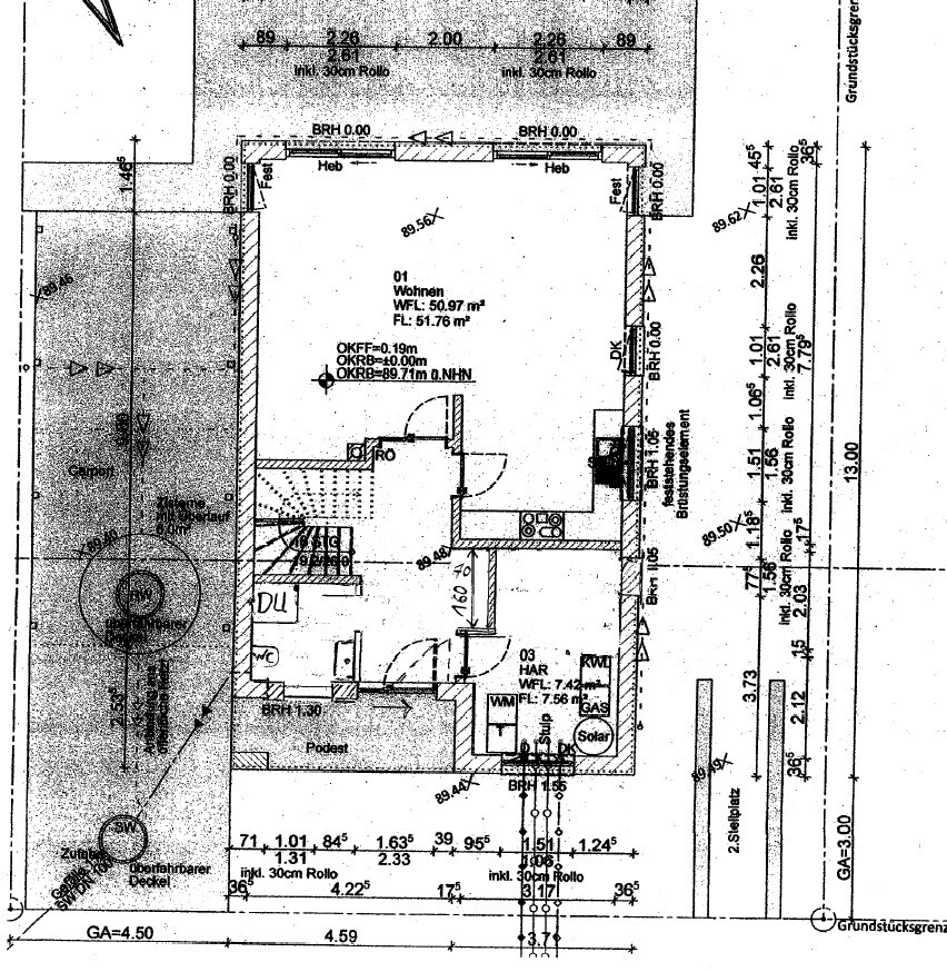 Detaillierter Grundriss eines Wohnhauses mit Küche, Wohnzimmer und Flur