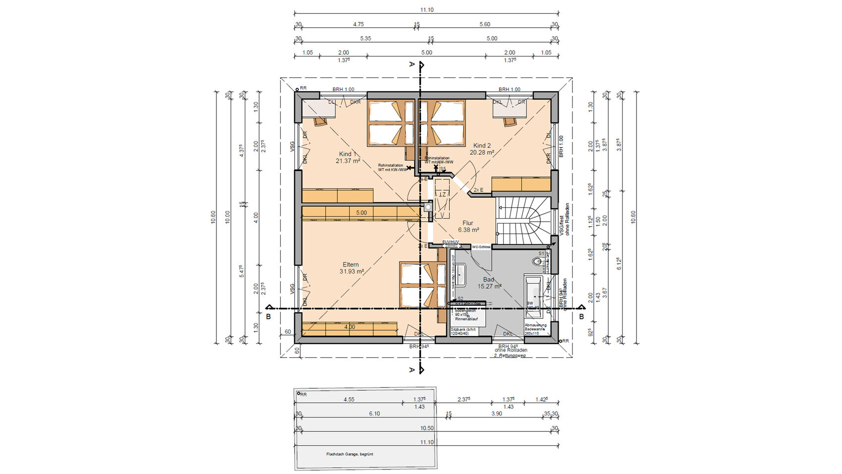 Grundriss eines Hauses: Elternzimmer, zwei Kinderzimmer, Bad, Flur und Treppen.