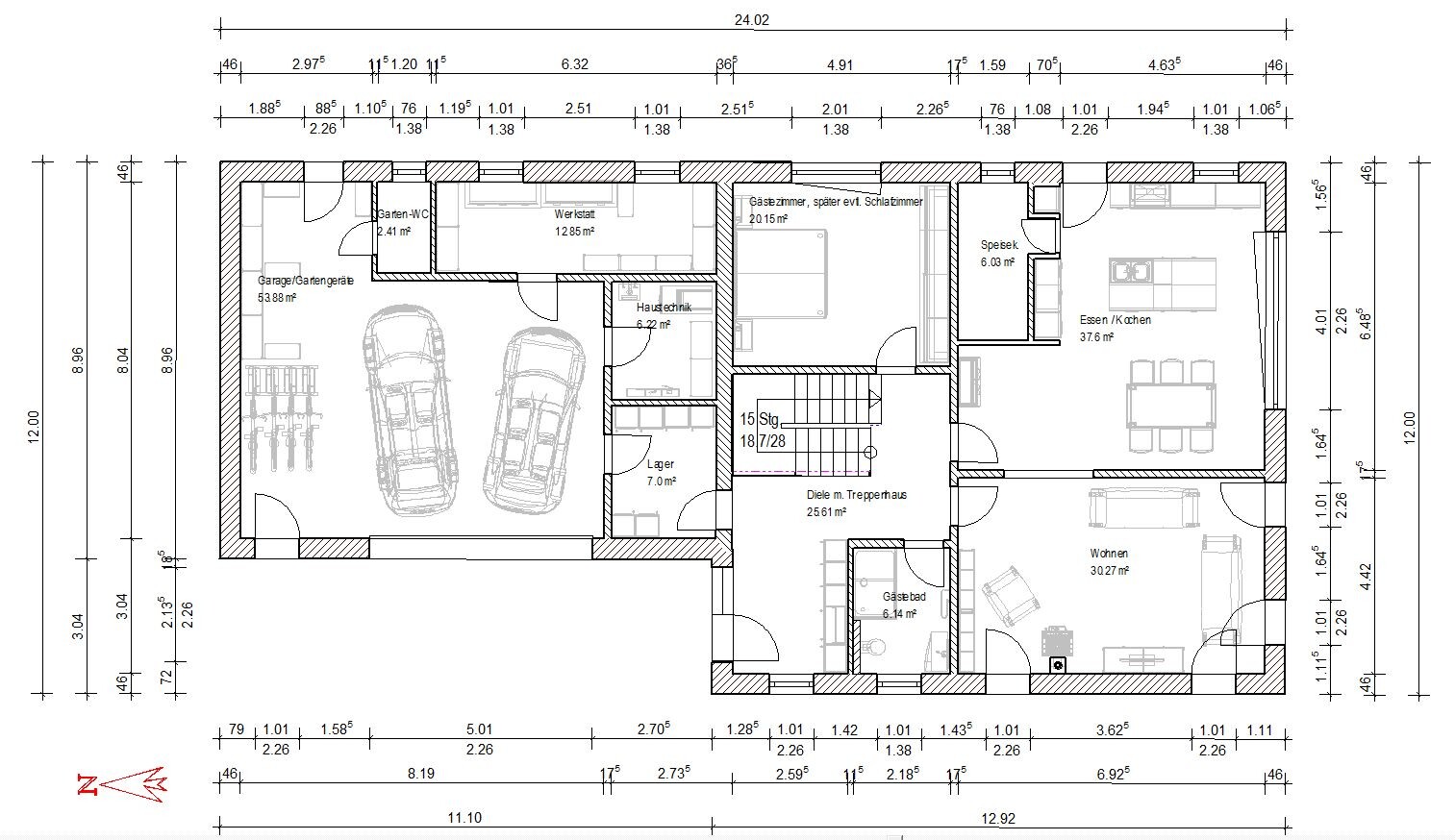 Grundriss eines Einfamilienhauses mit Garage, Werkstatt, Lager, Treppenhaus, Küche, Essen, Wohnen.