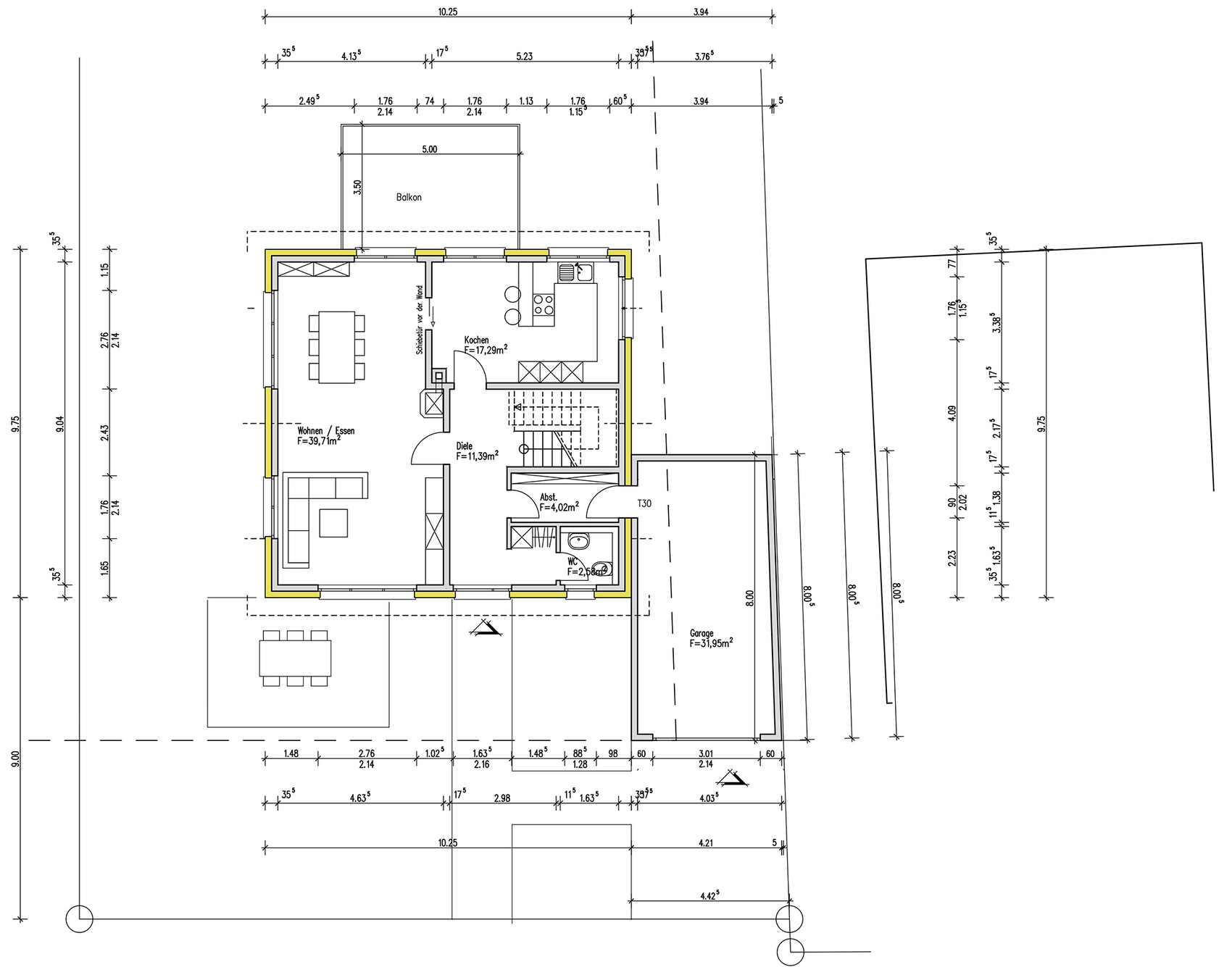 Detaillierter Grundriss des Erdgeschosses mit Küche, Wohnzimmer, Flur und Garage.