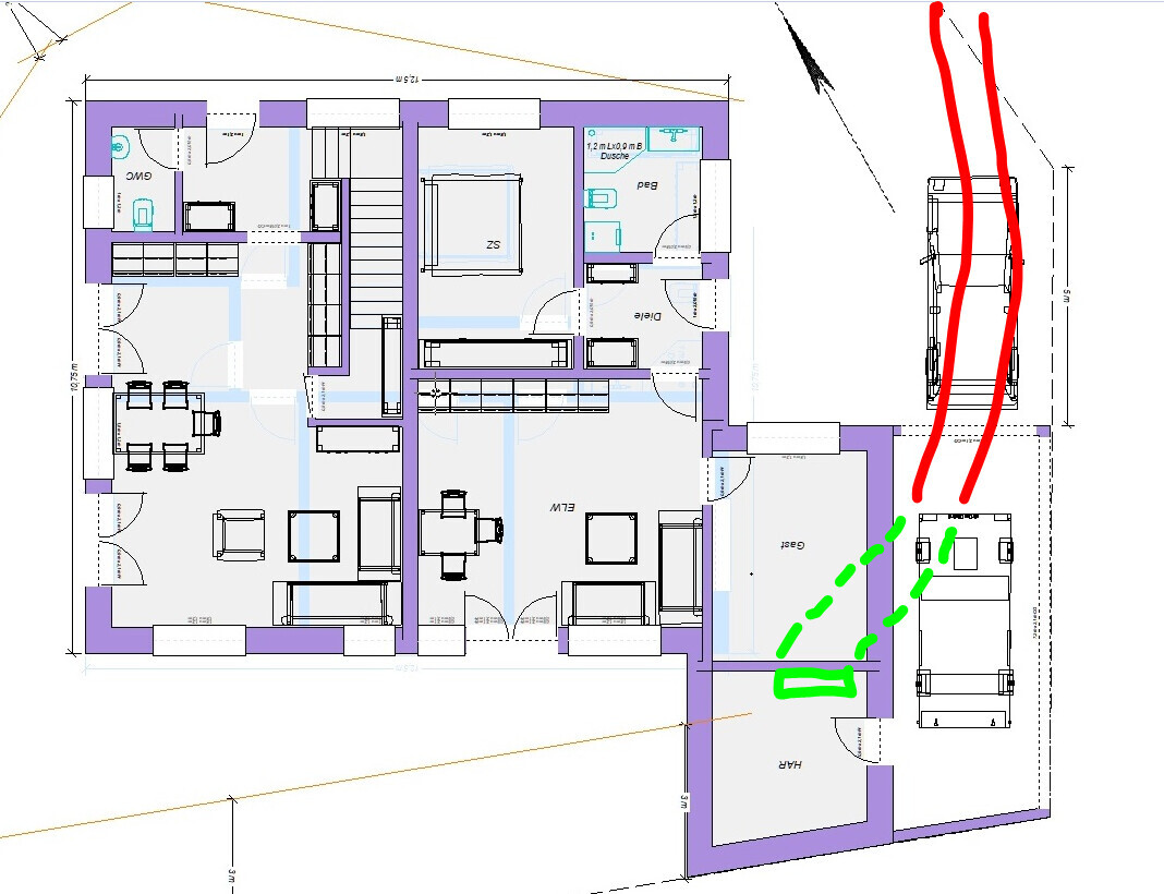 Grundriss eines Hauses mit Garage, Wohnzimmer und Küche, farblich markierte Wände.