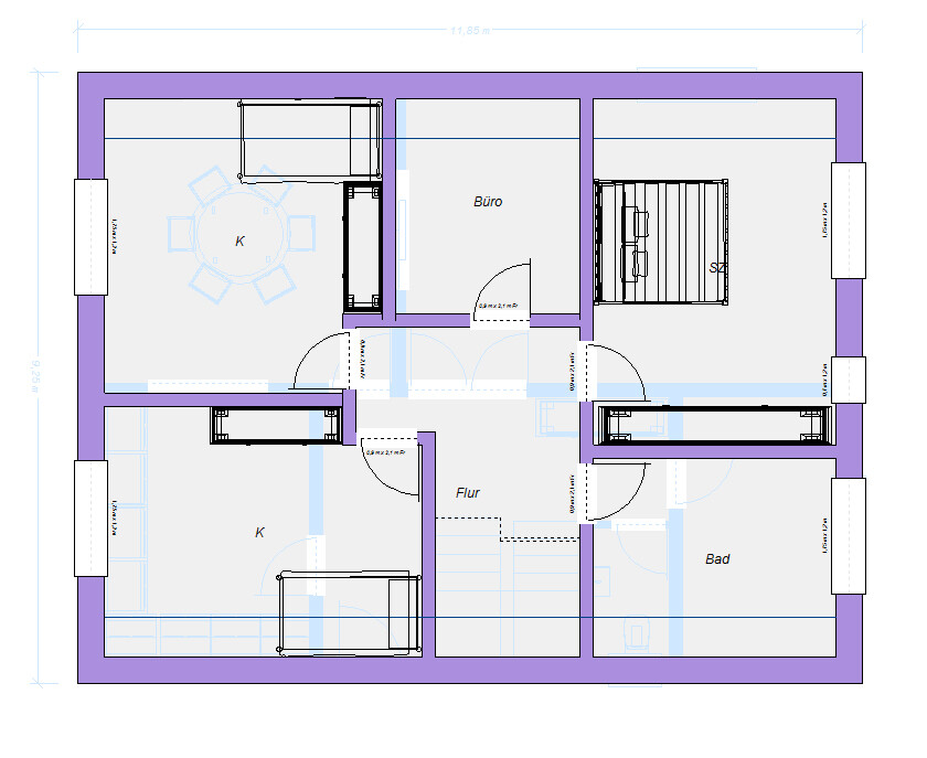 Grundriss eines Hauses: Flur, Büro, Bad, zwei Küchen (K) und Treppenhaus.
